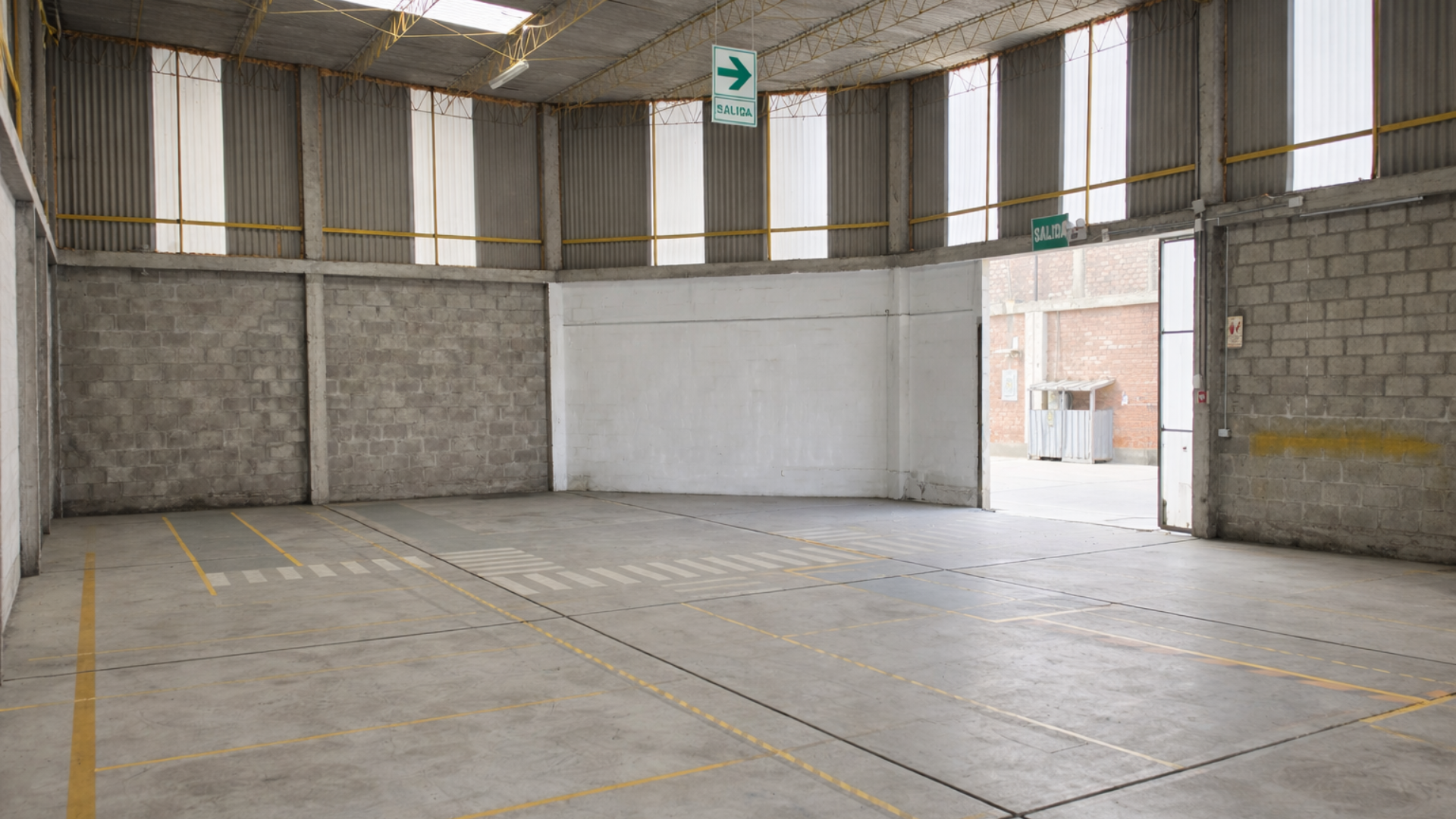 bodega 210 m²